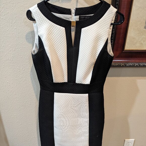 Dress - Picture 1 of 1